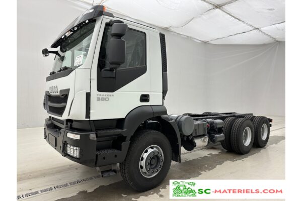 Camion Iveco Trakker 380-6x4