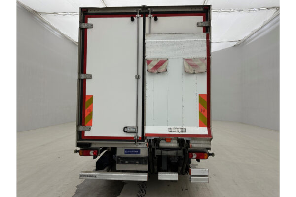 Camion Renault Midlum D12 – Bild 3