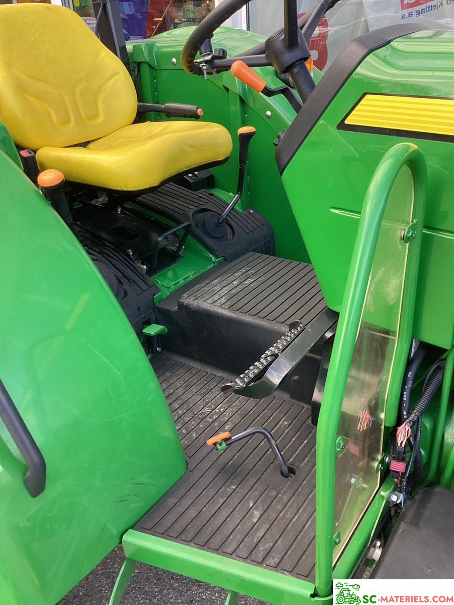 Tracteur John Deere 5055E – Image 4