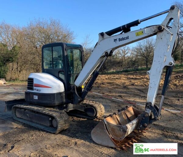MINI PELLE BOBCAT E 50