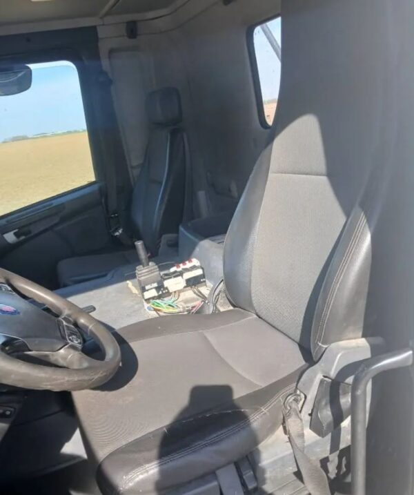 Camion Scania P 400 – Image 13