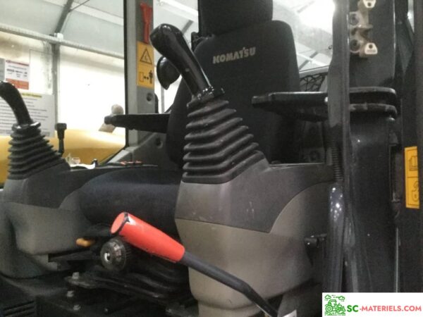 Komatsu PC80 MR-3 2010 – Image 2