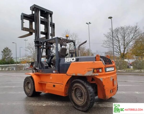 Chariot Doosan D1808-S